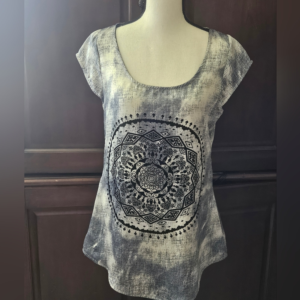 Bee Stitched Lightweight Tribal Top